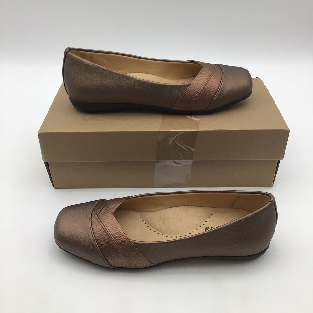 Trotters Stella Bronze Square Toe Ballet Flats T2374-222 Womens Size 6 M NEW